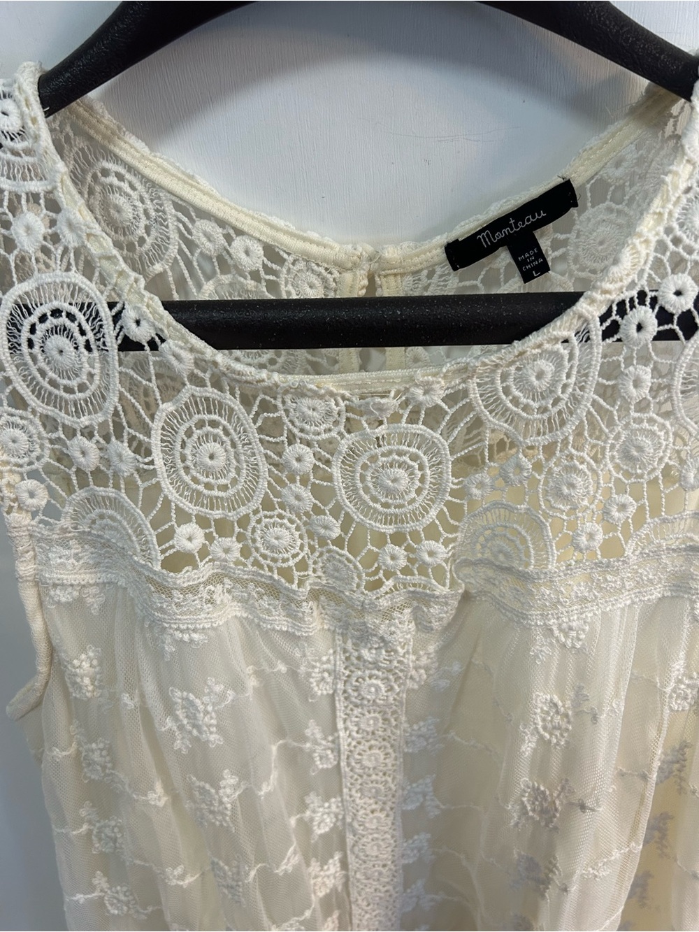 VintageMonteau Ivory Crochet Lace Camisole Top - Picture 4 of 5